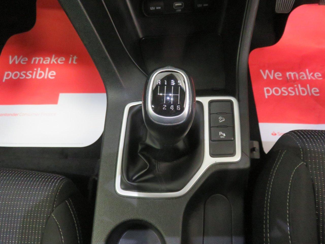 Kia Sportage view 38