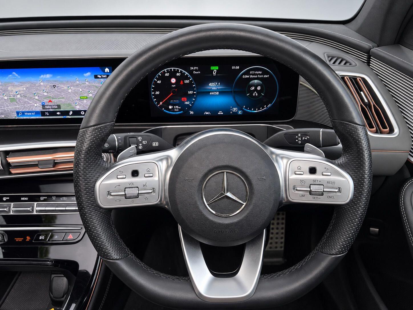 Mercedes-Benz Eqc view 30