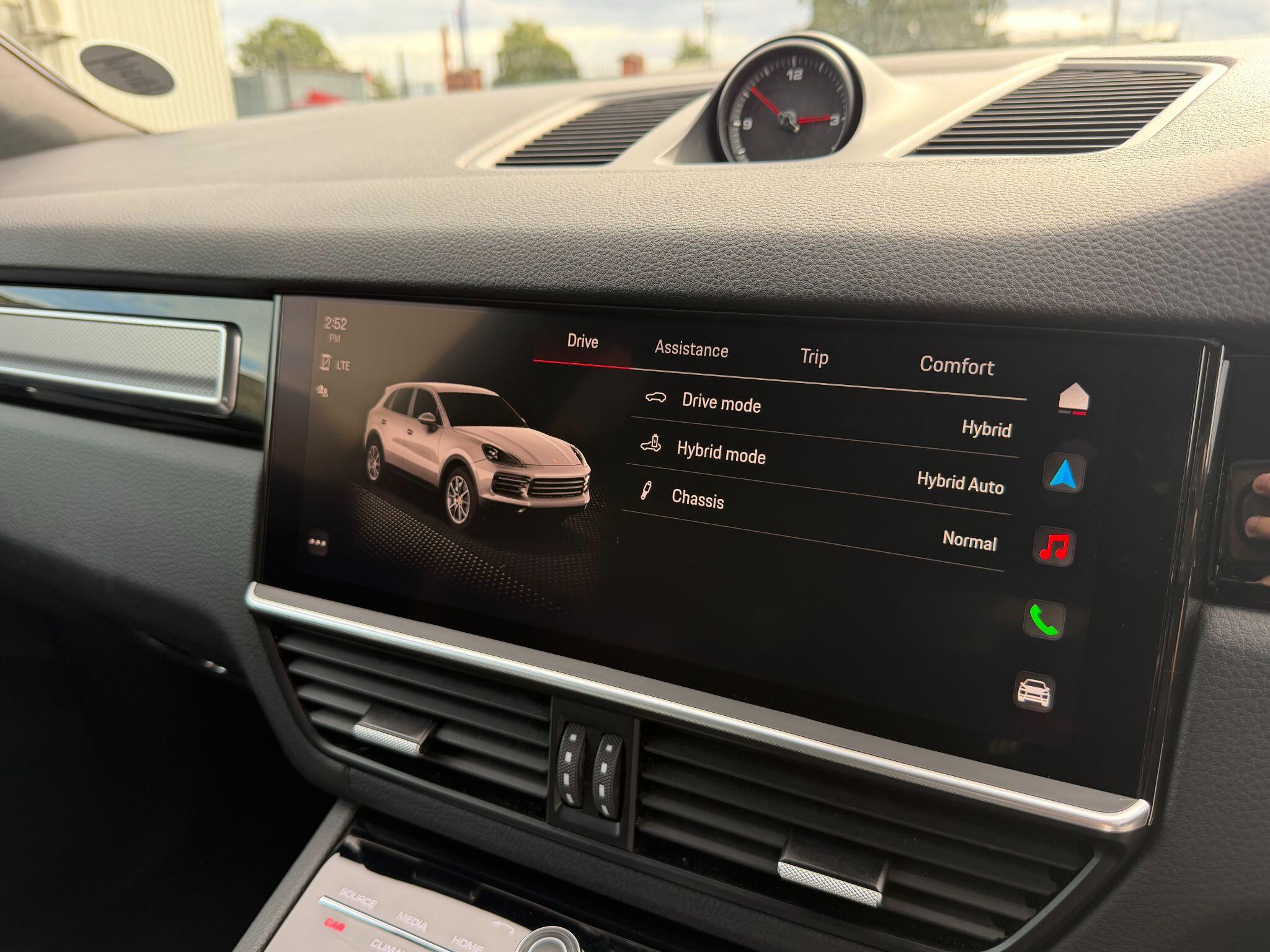 Porsche Cayenne view 55