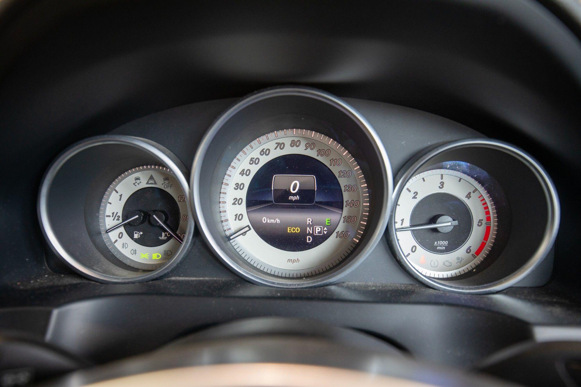 Mercedes-Benz E-Class view 14