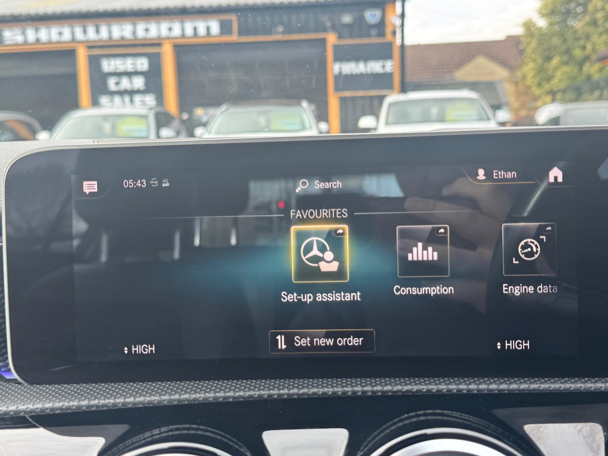 Mercedes-Benz A Class view 32