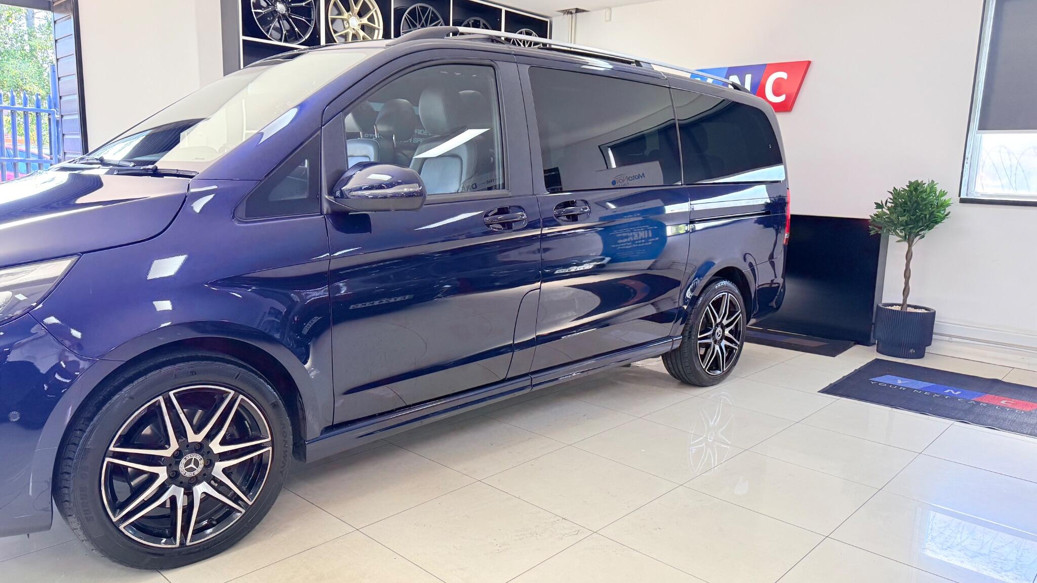 Mercedes-Benz V-Class view 13
