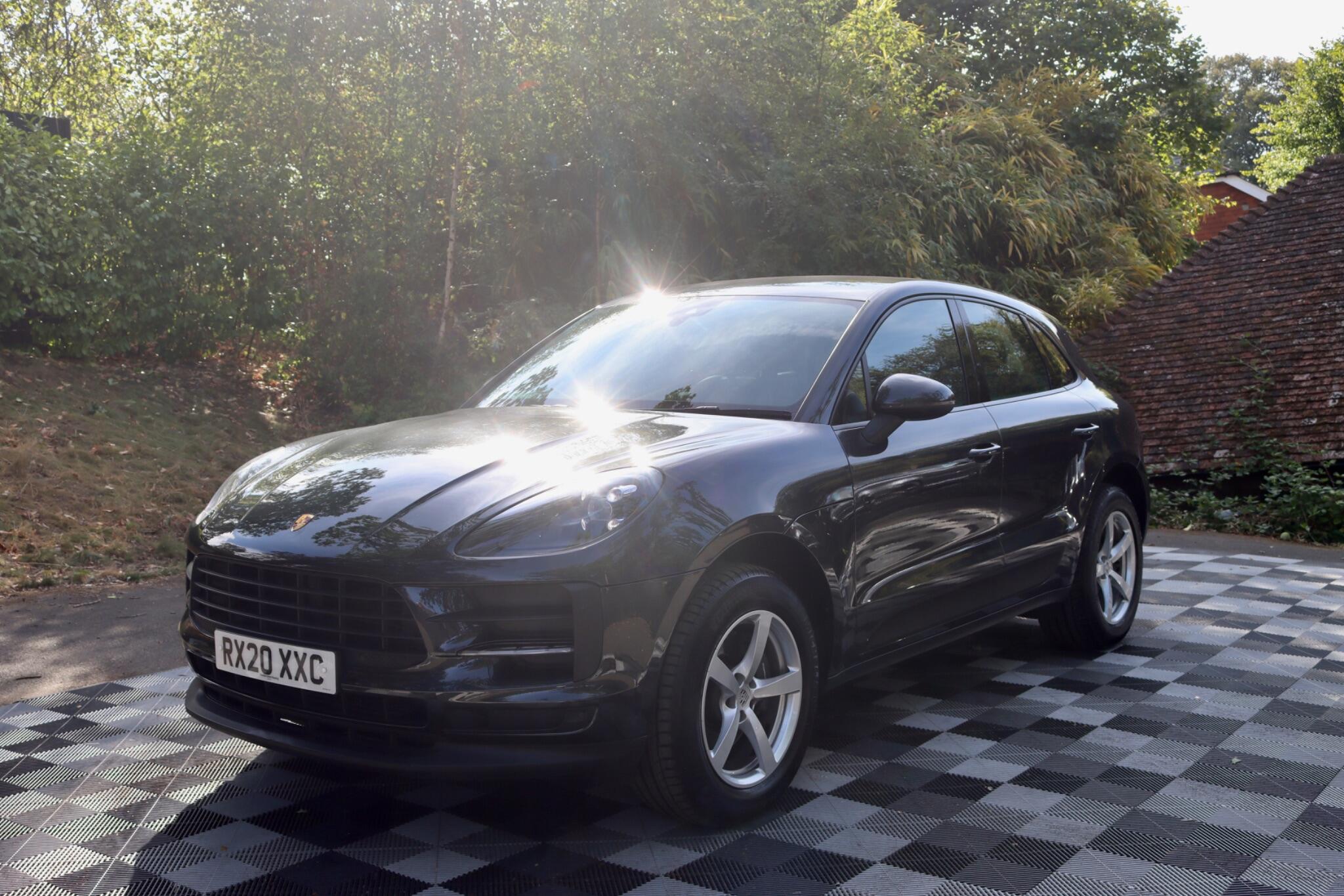 Porsche Macan view 19