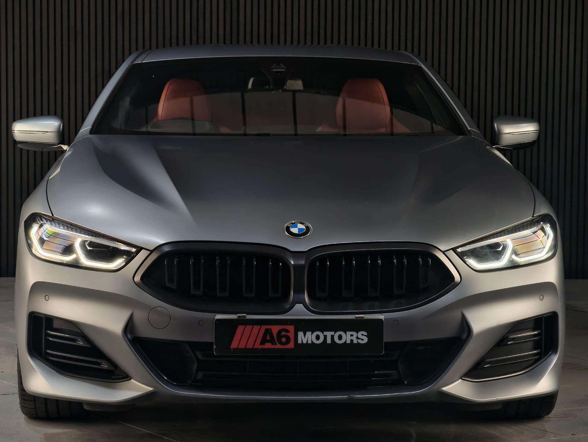 BMW 8 Series view 10