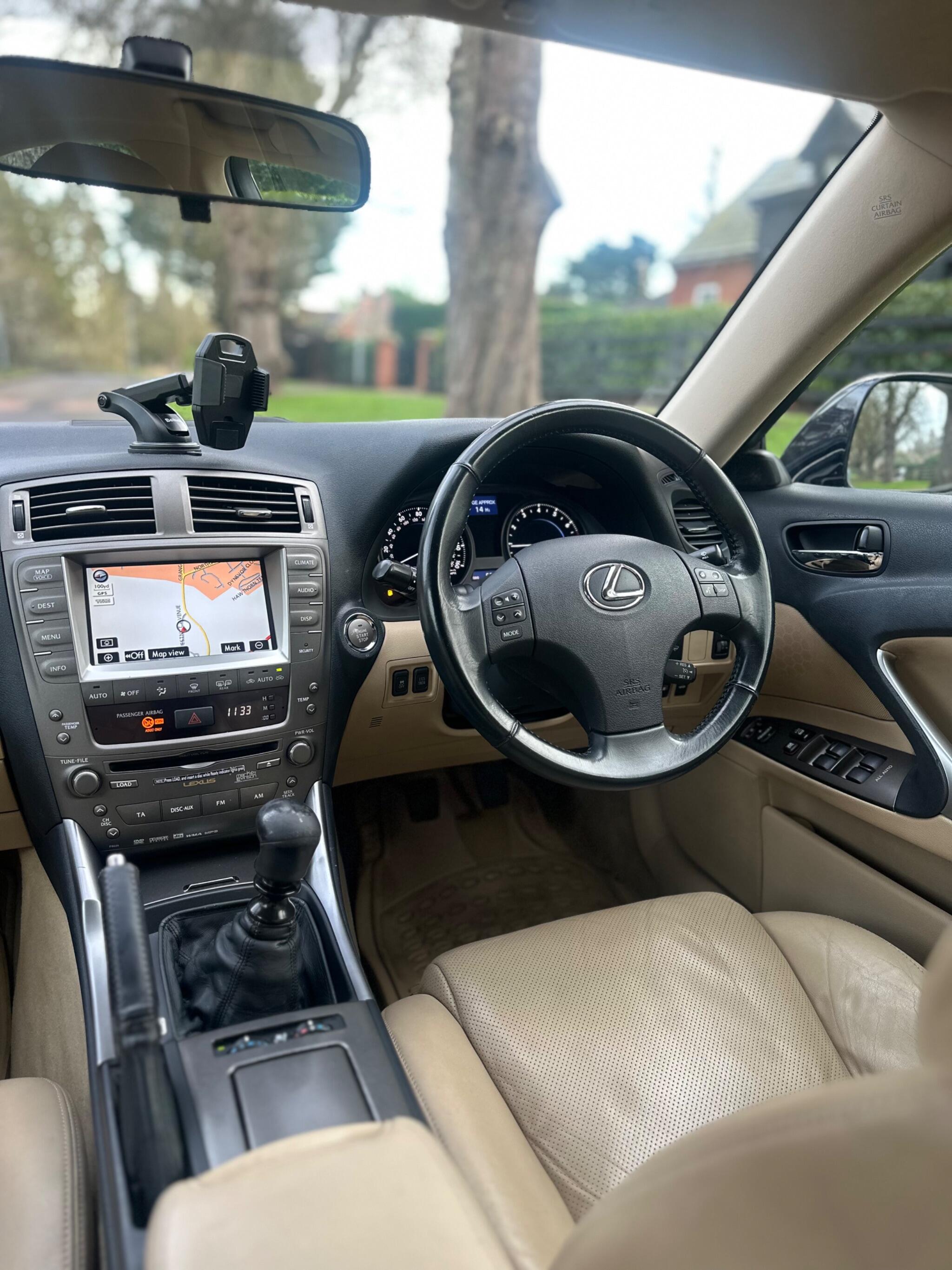 2008 Lexus IS image 23