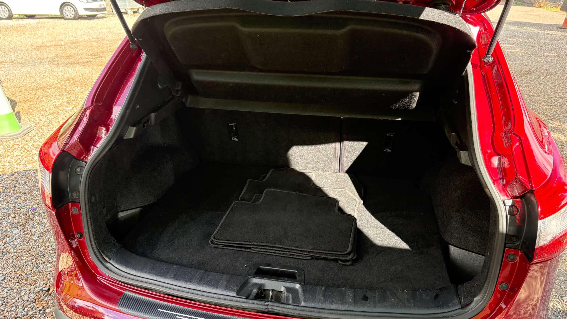 Nissan Qashqai view 42