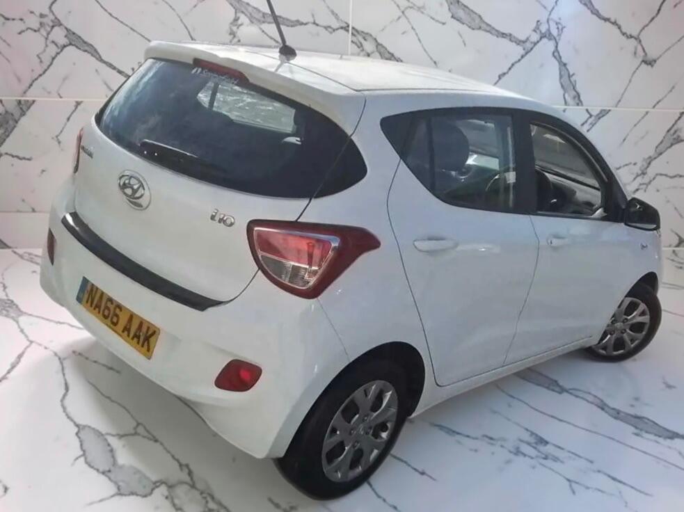 Hyundai I10 view 2