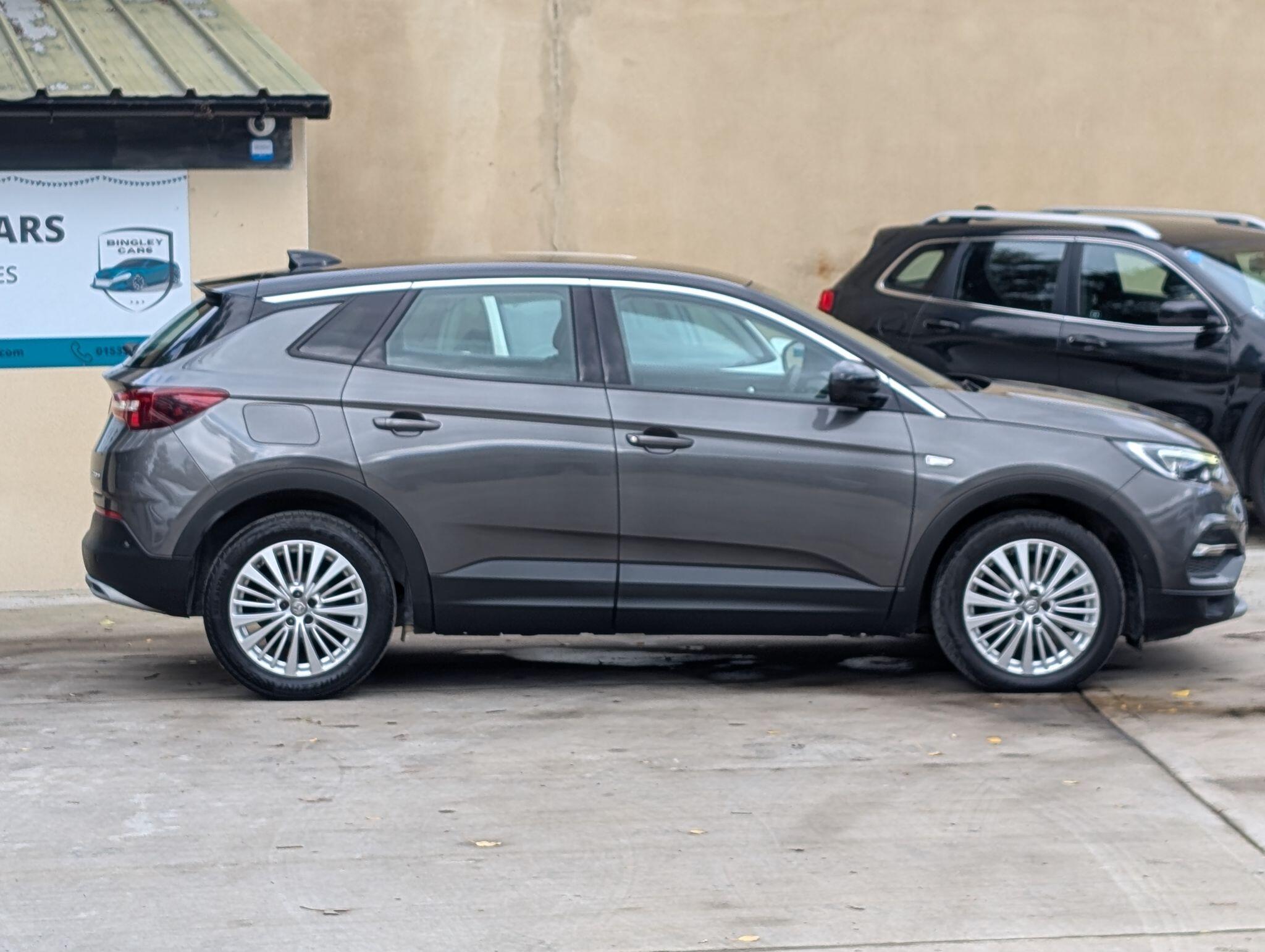 Vauxhall Grandland X view 9