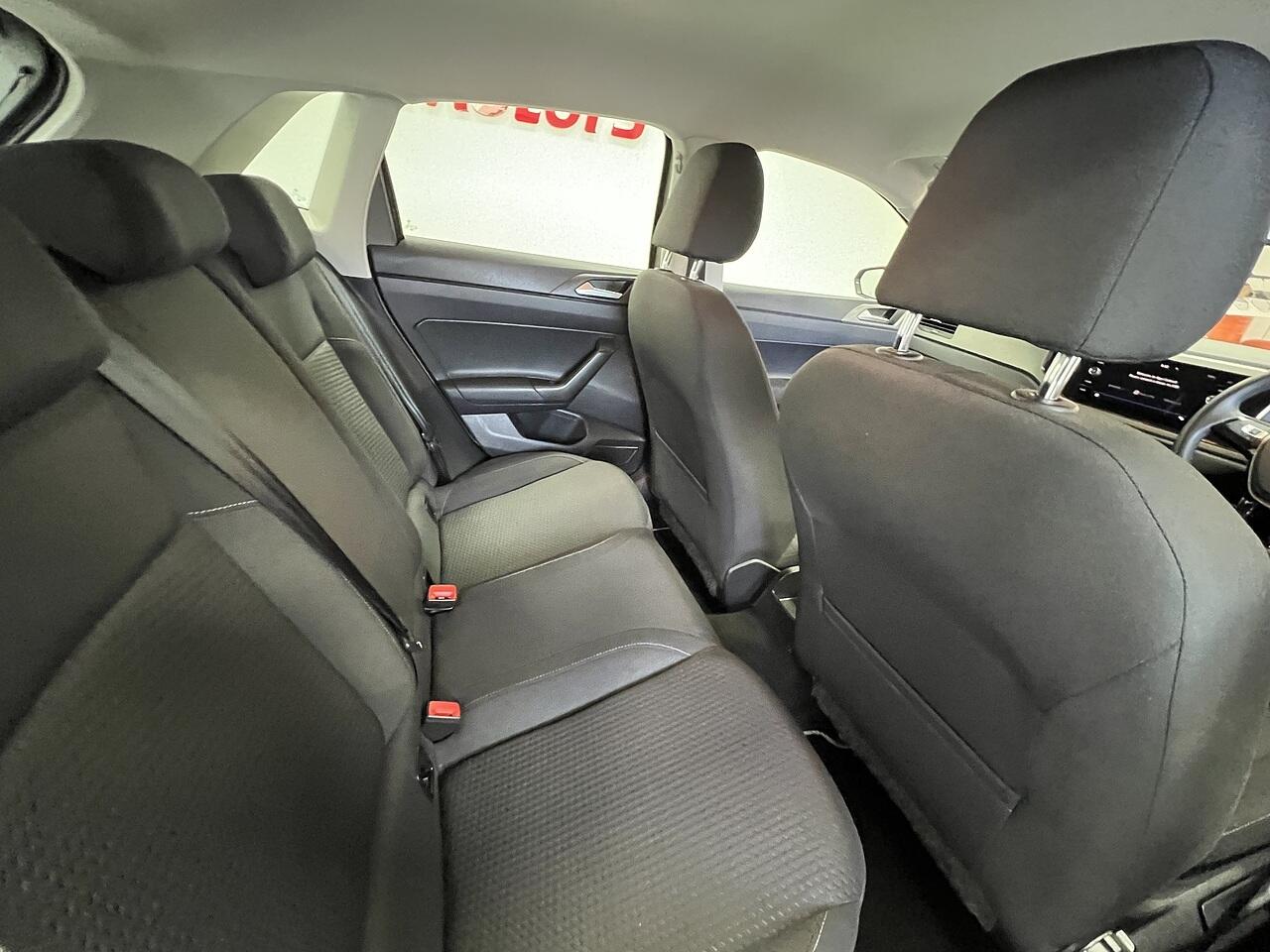 Volkswagen Polo view 15