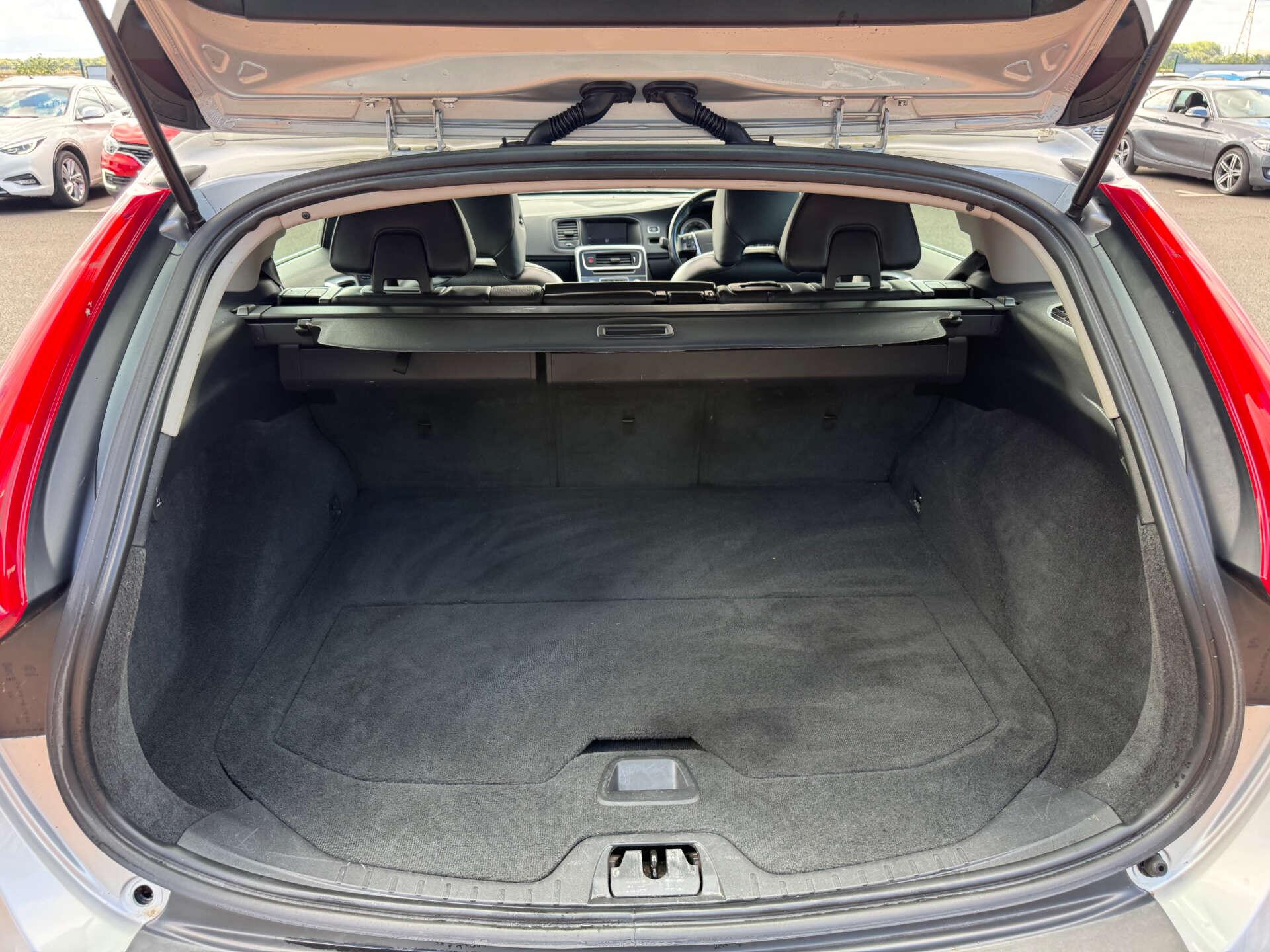 Volvo V60 view 29