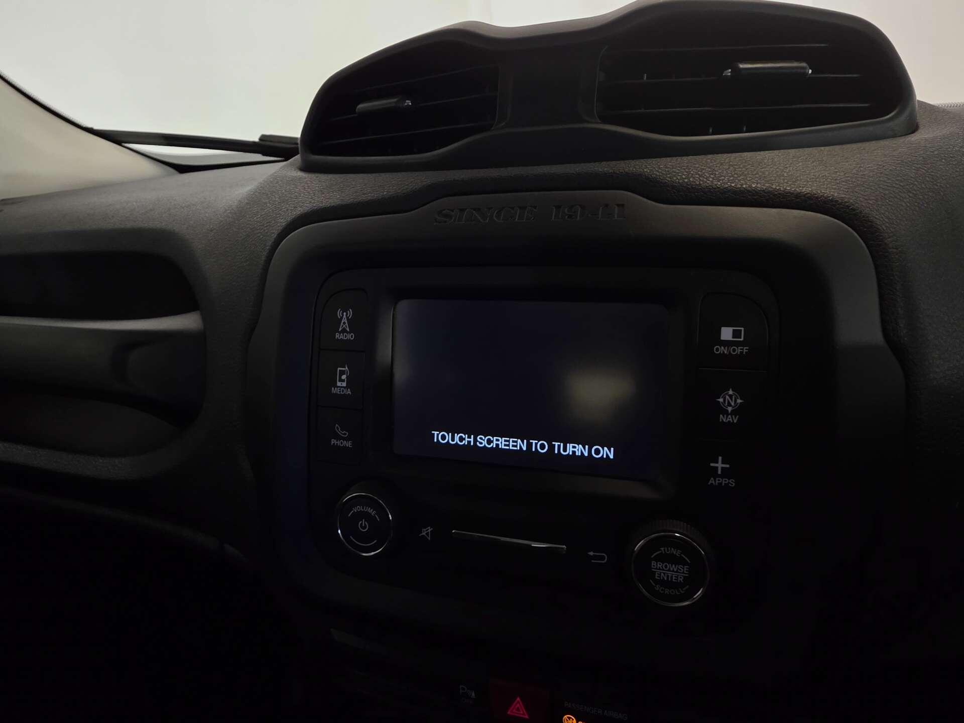 Jeep Renegade view 24