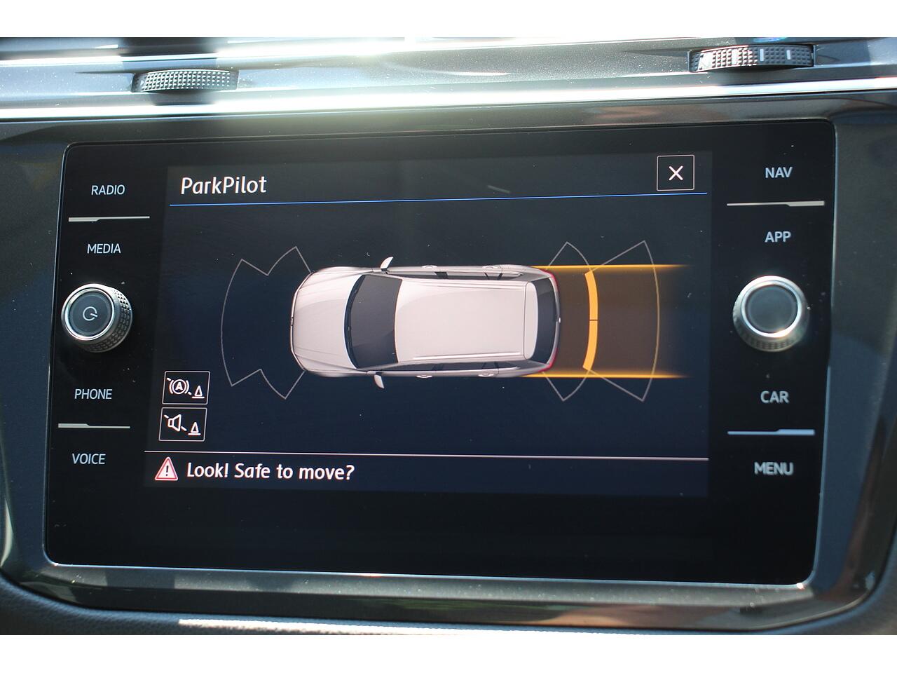 Volkswagen Tiguan view 20