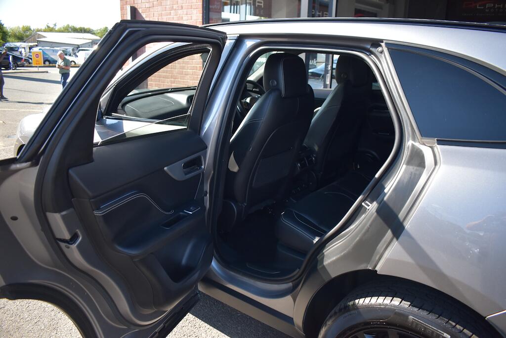 Jaguar F-Pace view 43