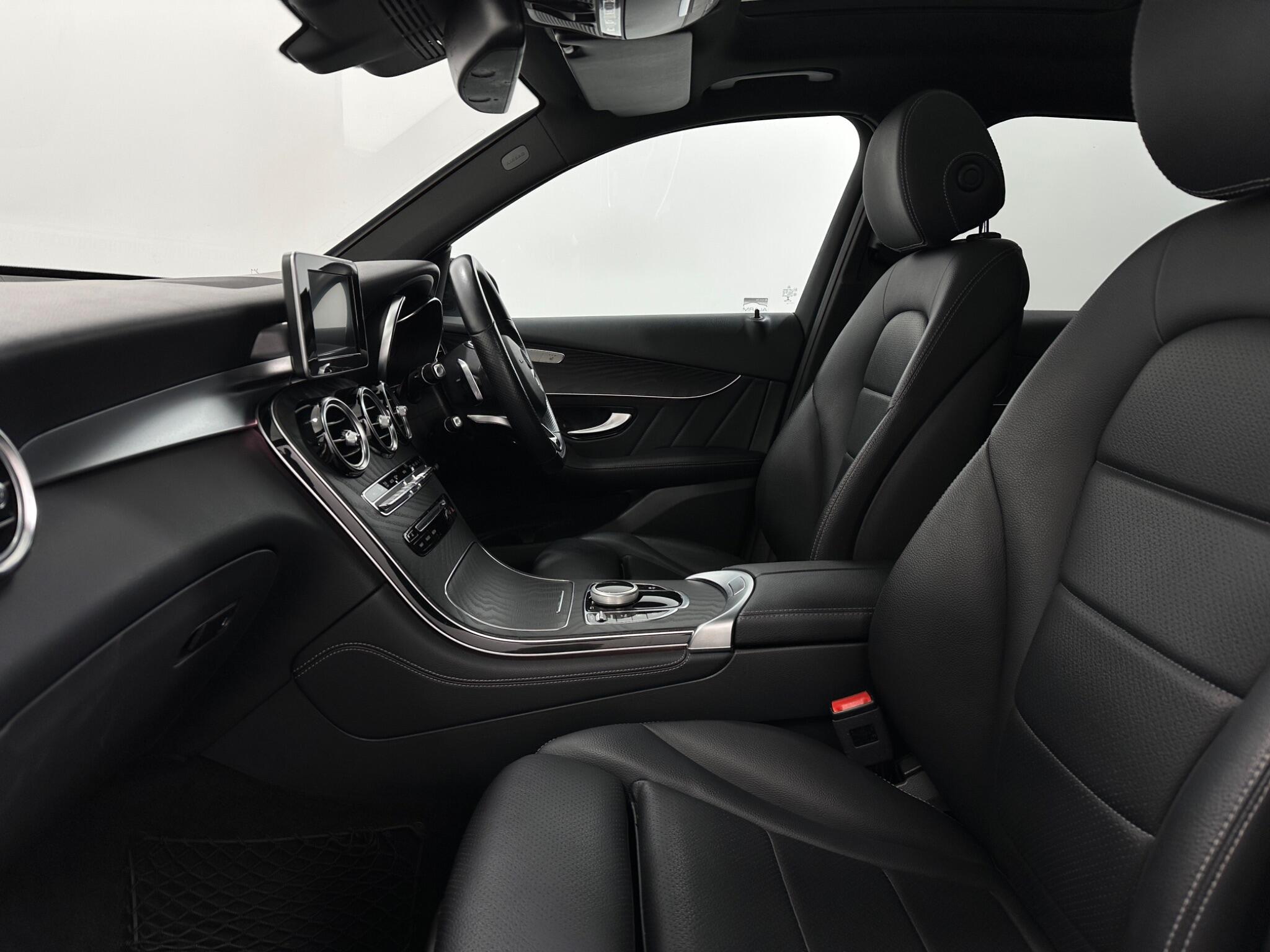 Mercedes-Benz GLC view 36