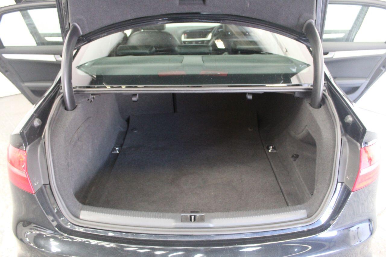 Audi A4 view 29