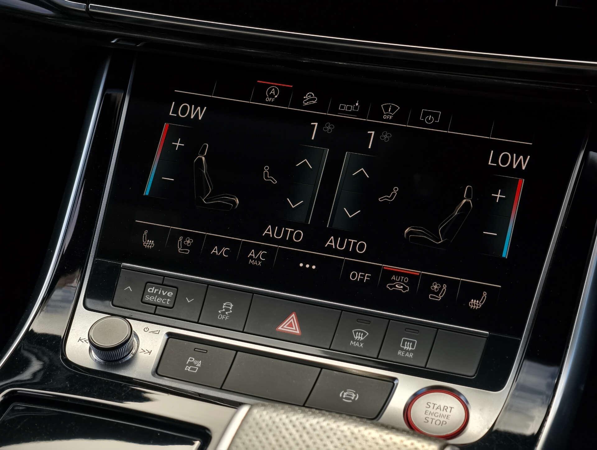 Audi SQ7 view 46