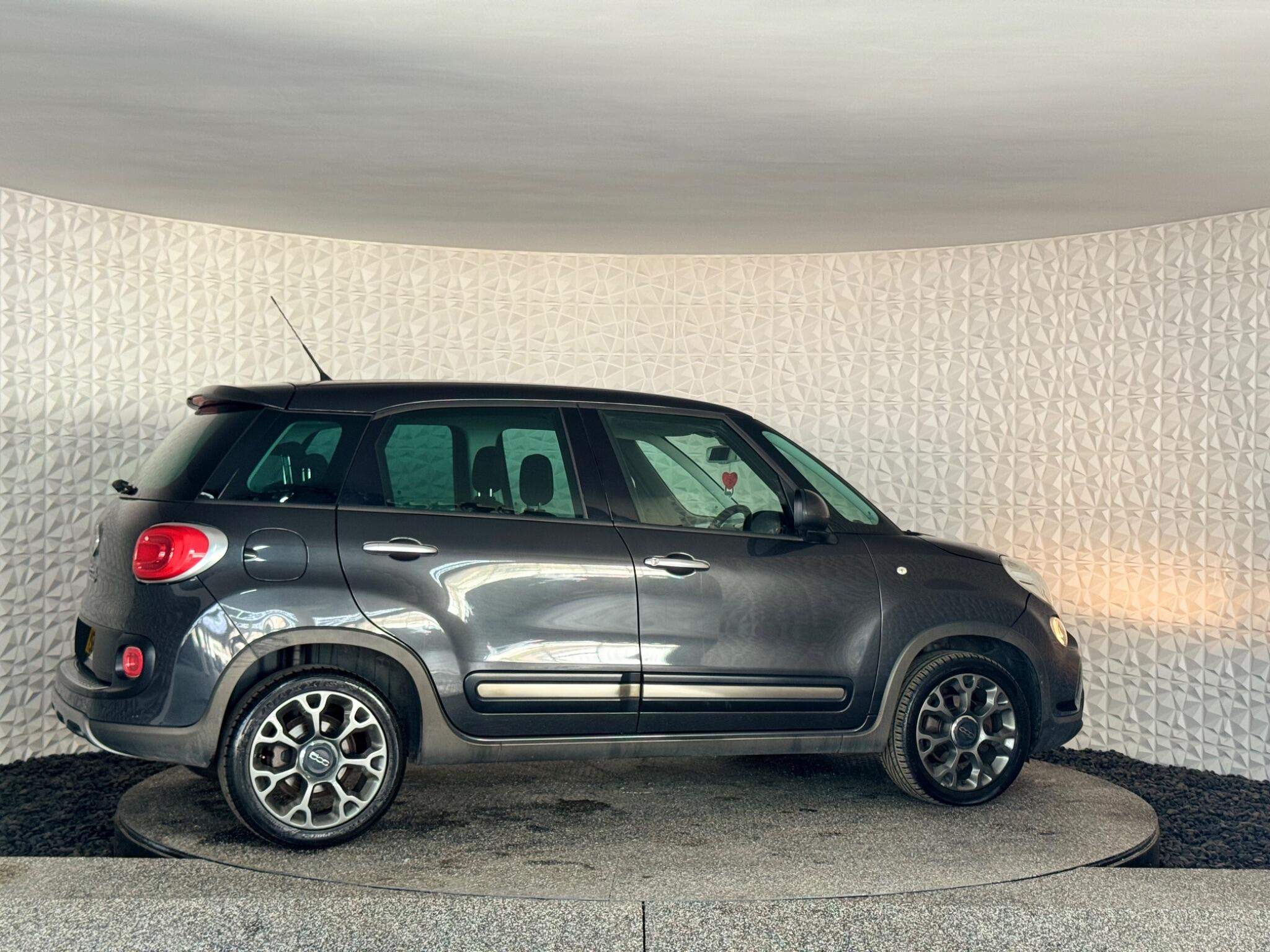 Fiat 500l view 8