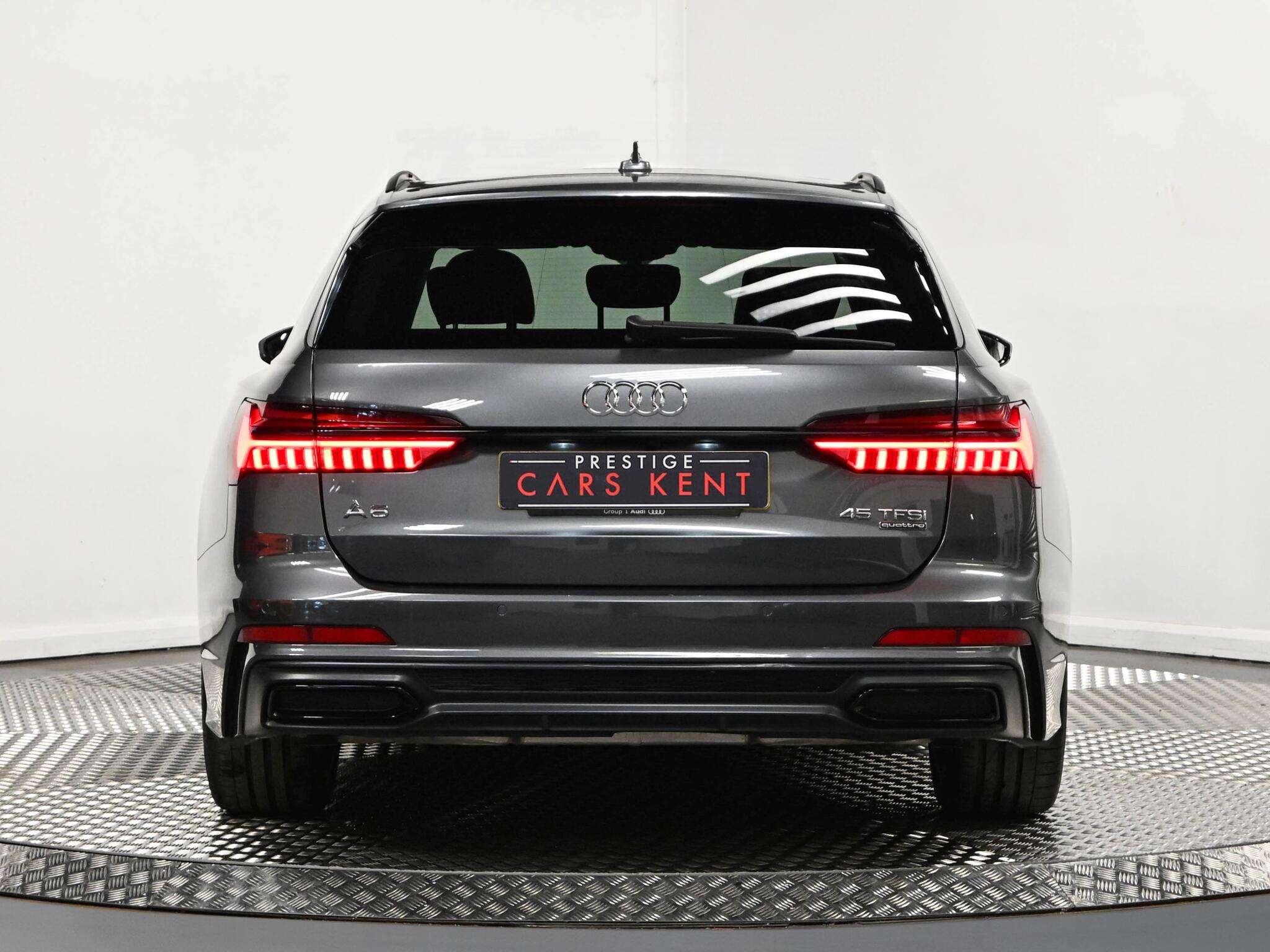 Audi A6 view 22