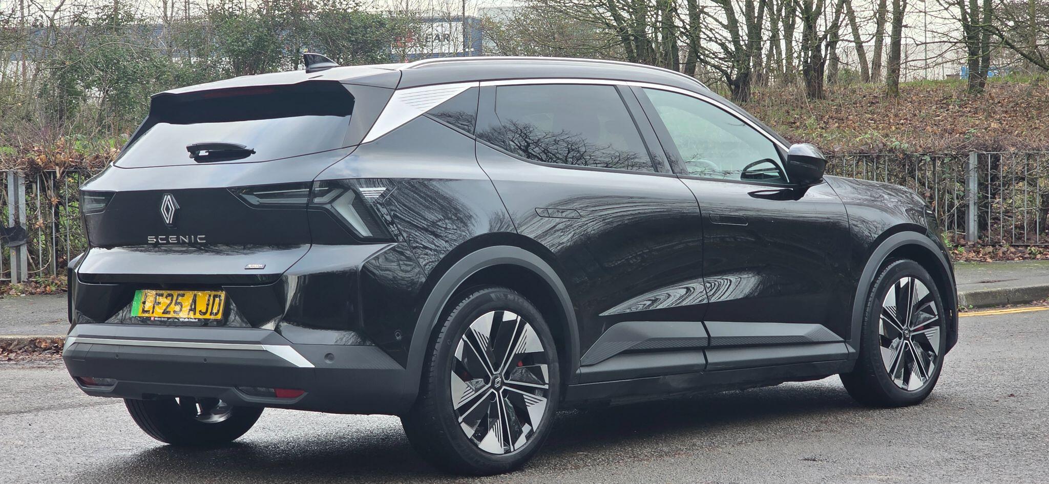 2025 Renault Scenic E-Tech long range 87kWh techno Auto 5dr (22kW Charger) • 186 miles image 9