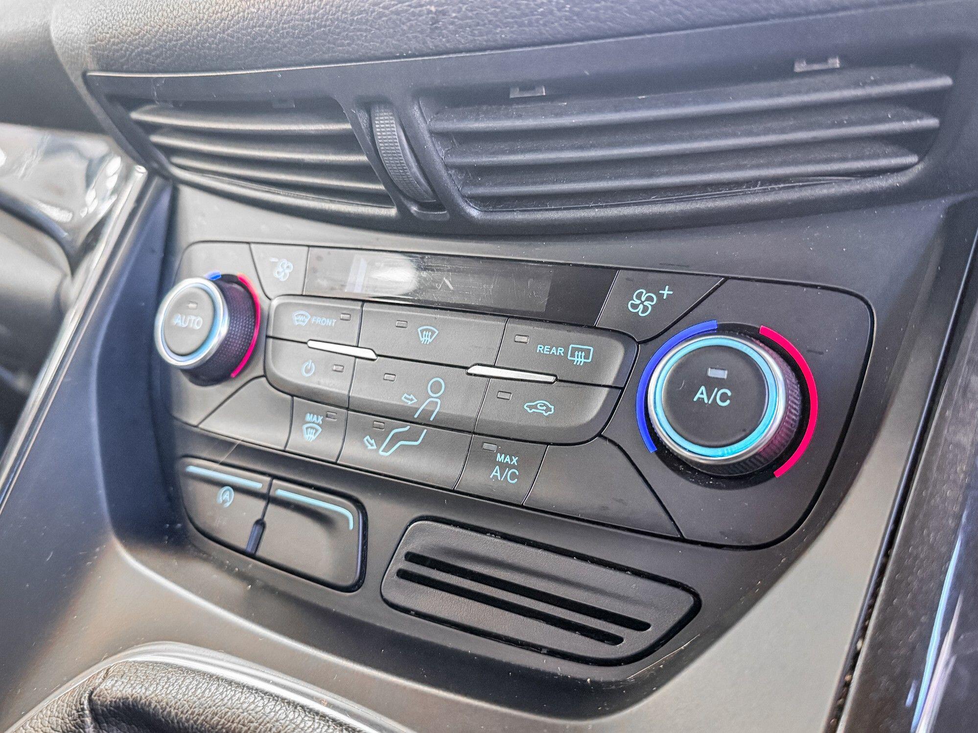 Ford Kuga view 21