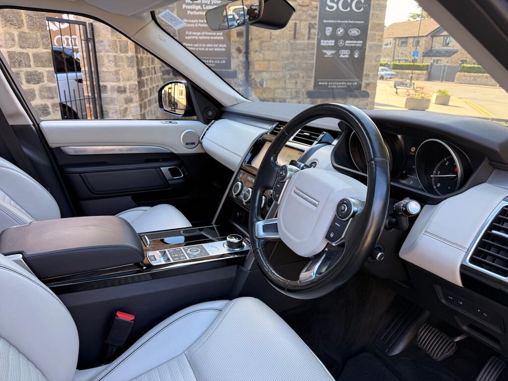 Land Rover Discovery view 32