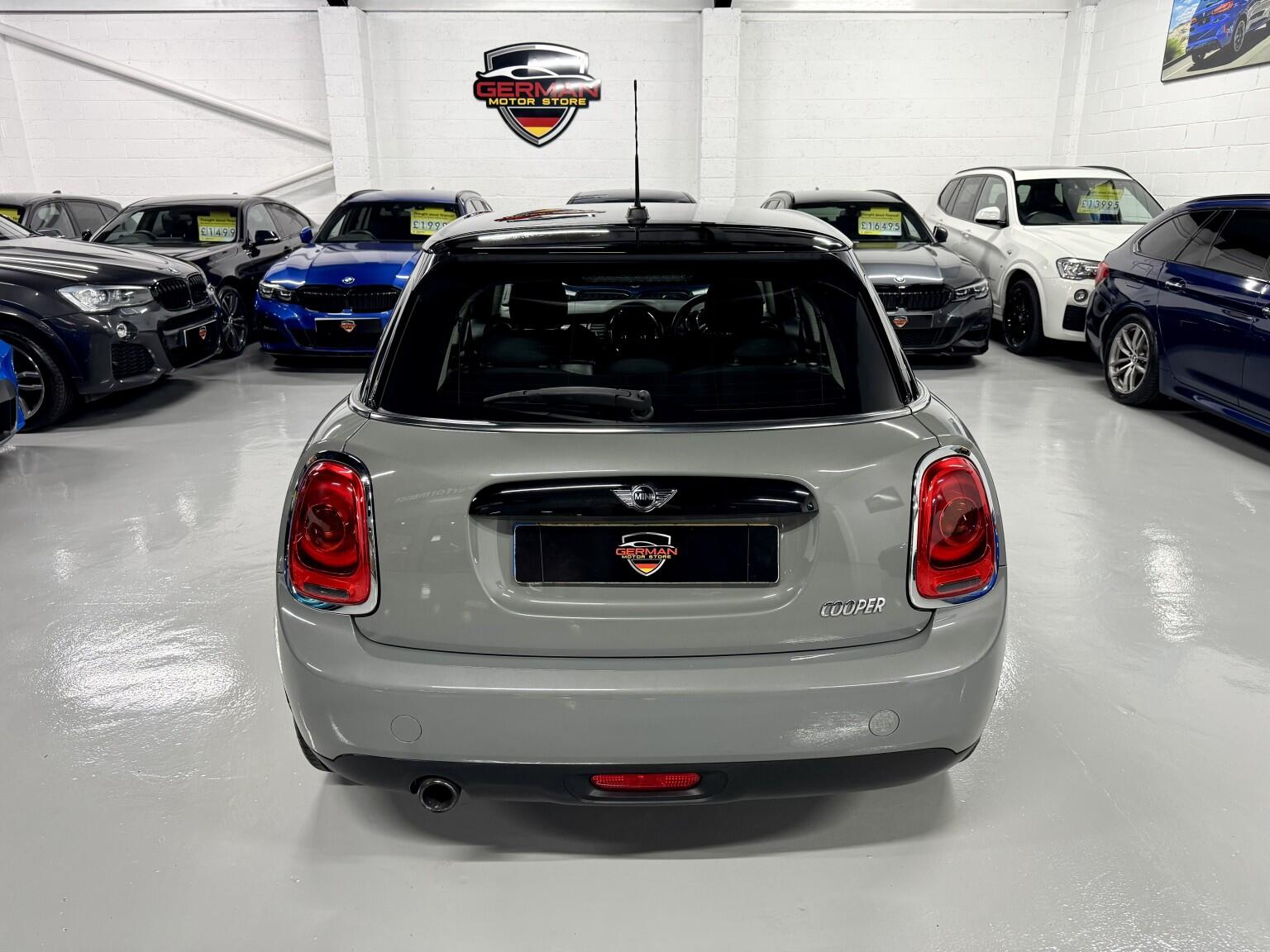 Mini Cooper view 18