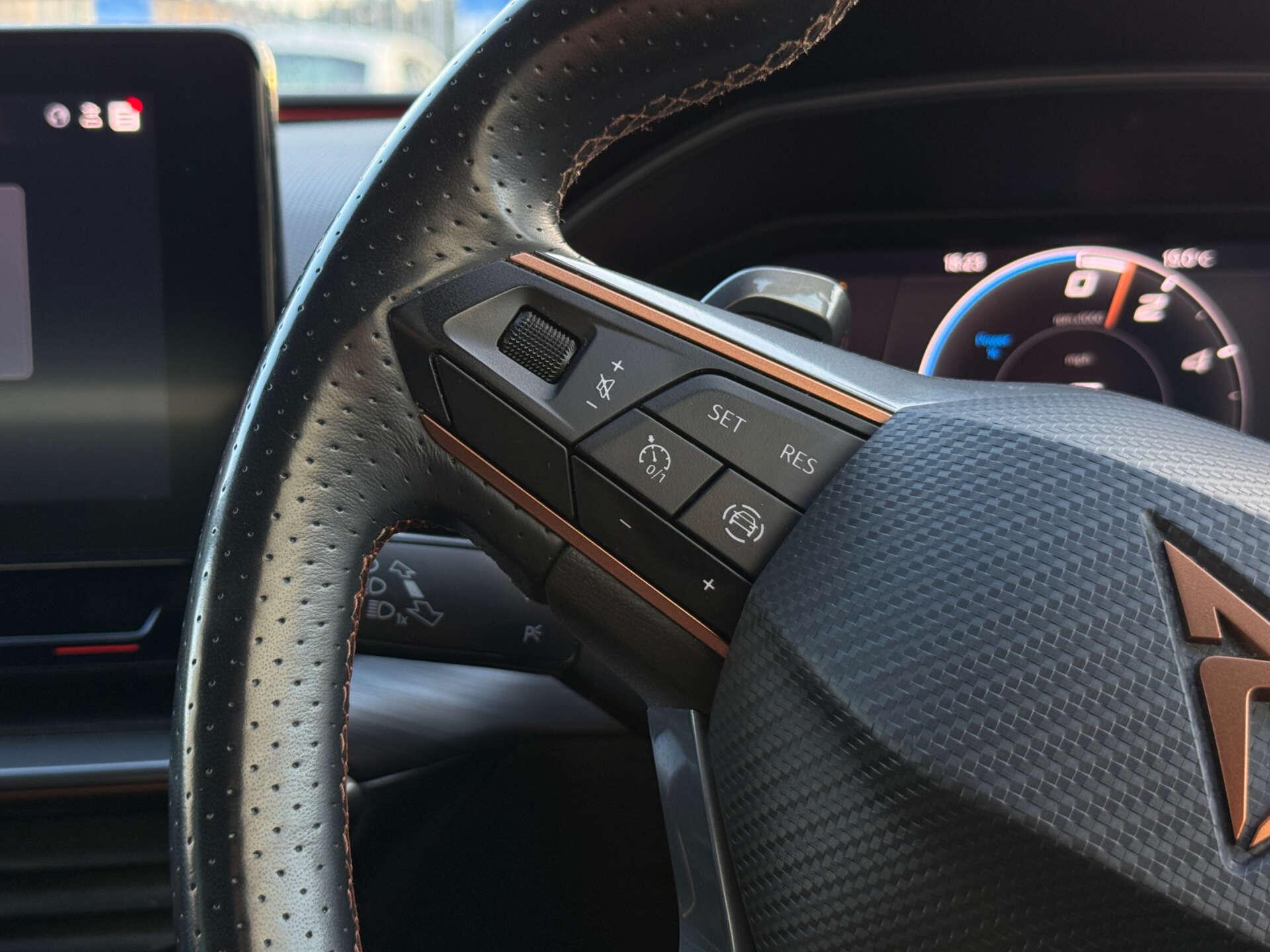 Cupra Leon view 49