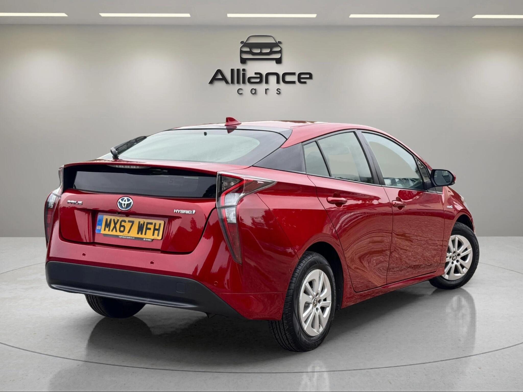 Toyota Prius view 68