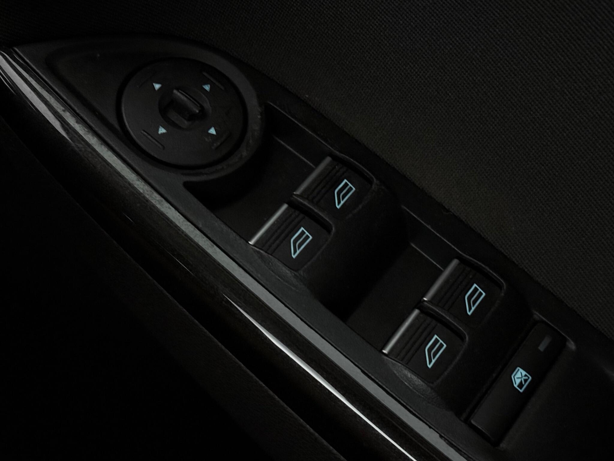 Ford Focus view 17