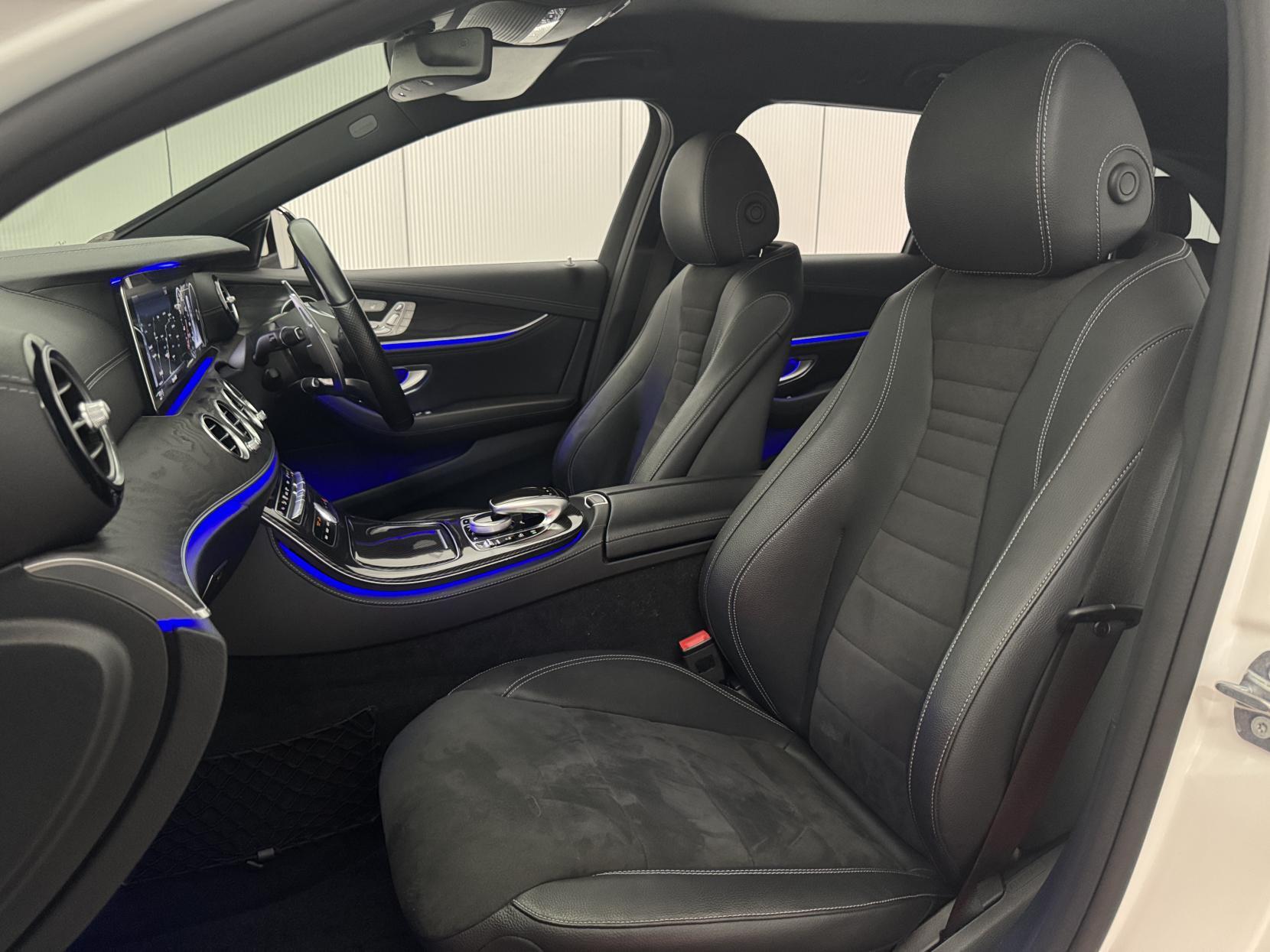 Mercedes-Benz E Class view 51