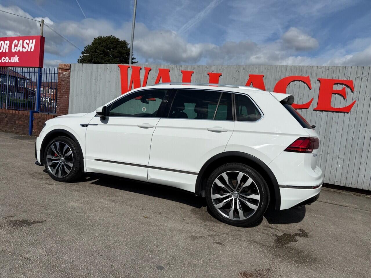 Volkswagen Tiguan view 39