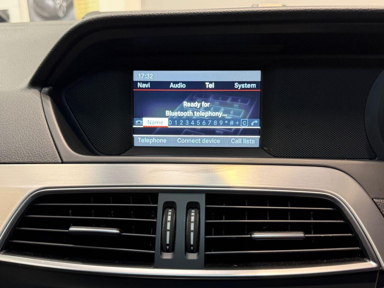 Mercedes-Benz C-Class view 22