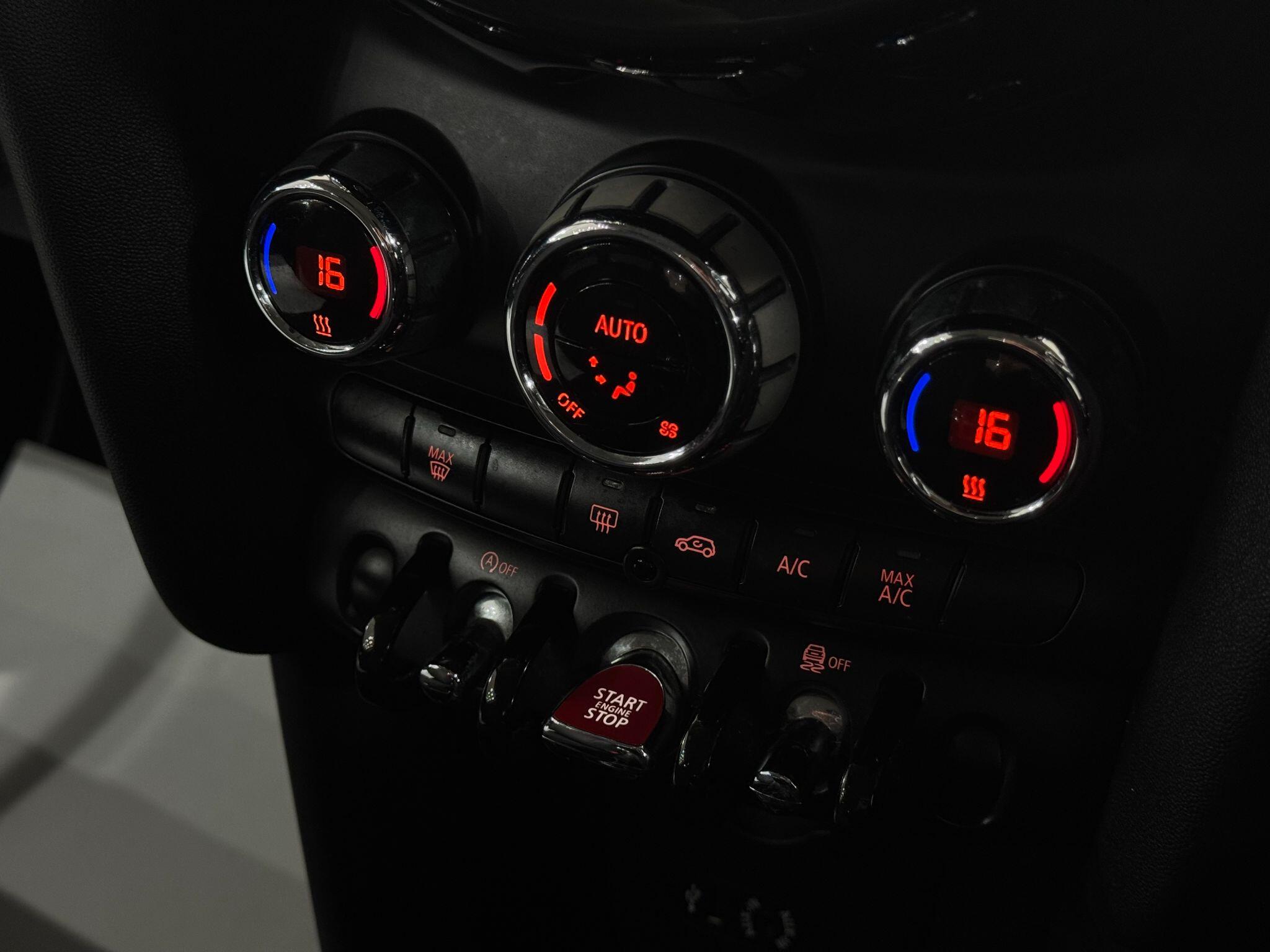 Mini Hatch view 34
