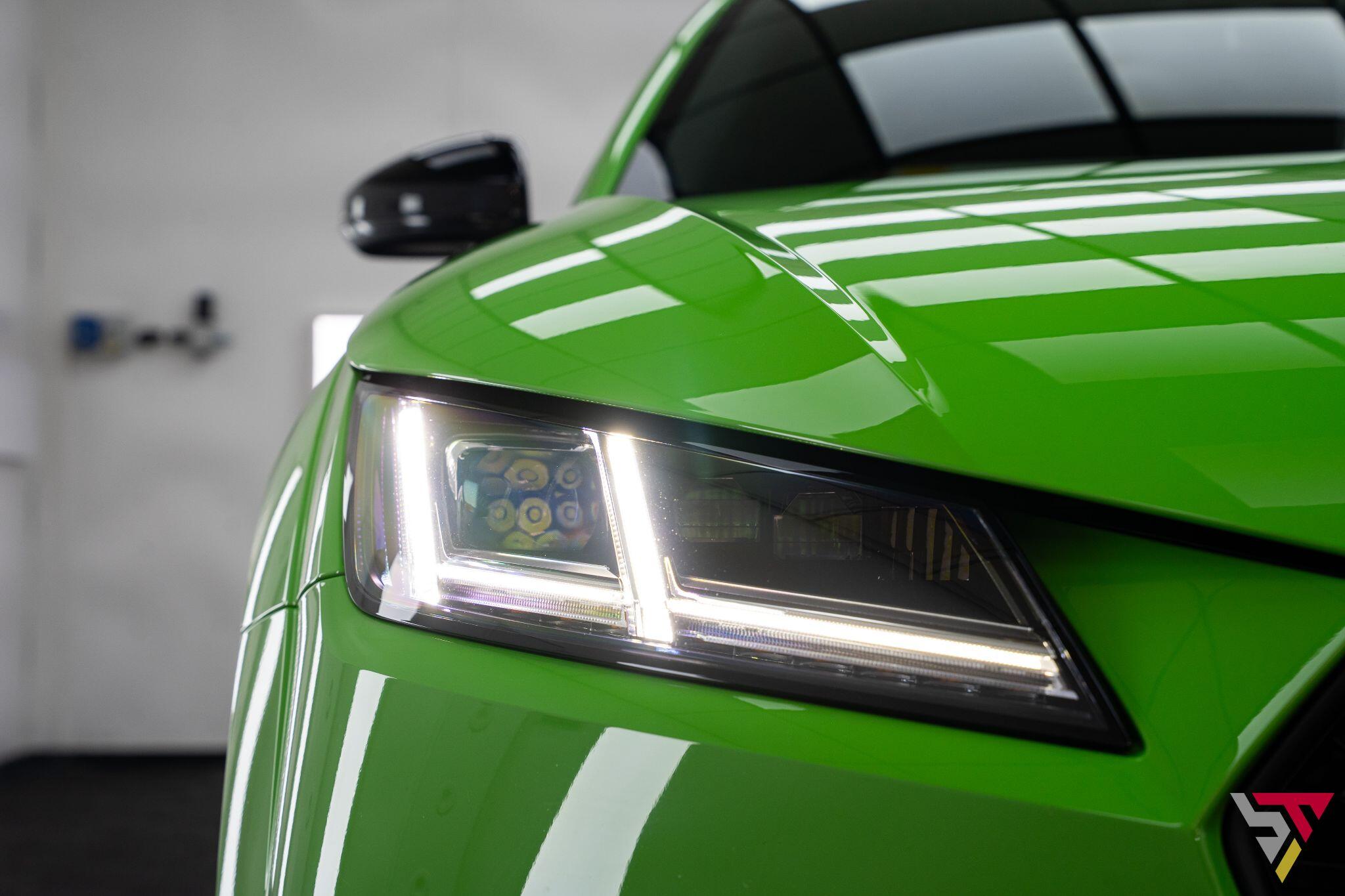 Audi TT RS view 31