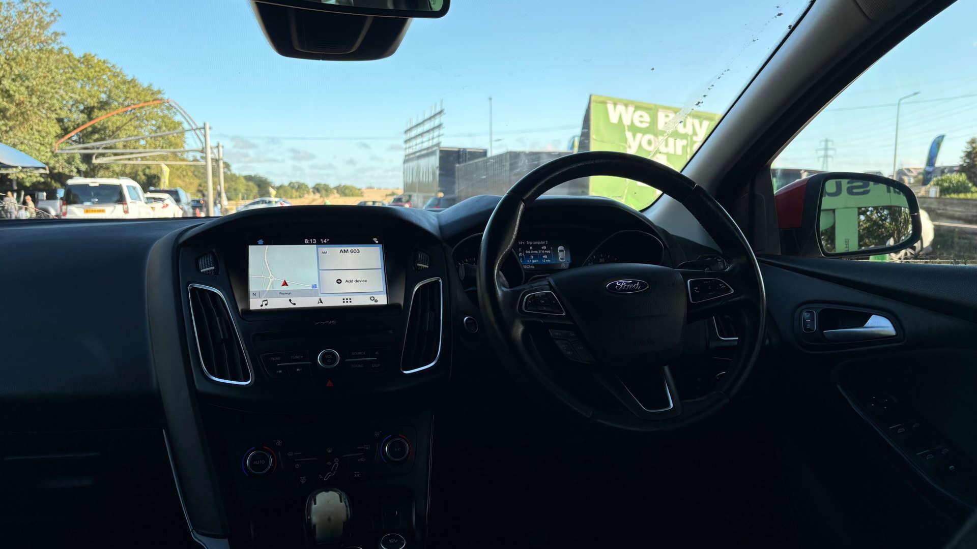 Ford Focus view 36