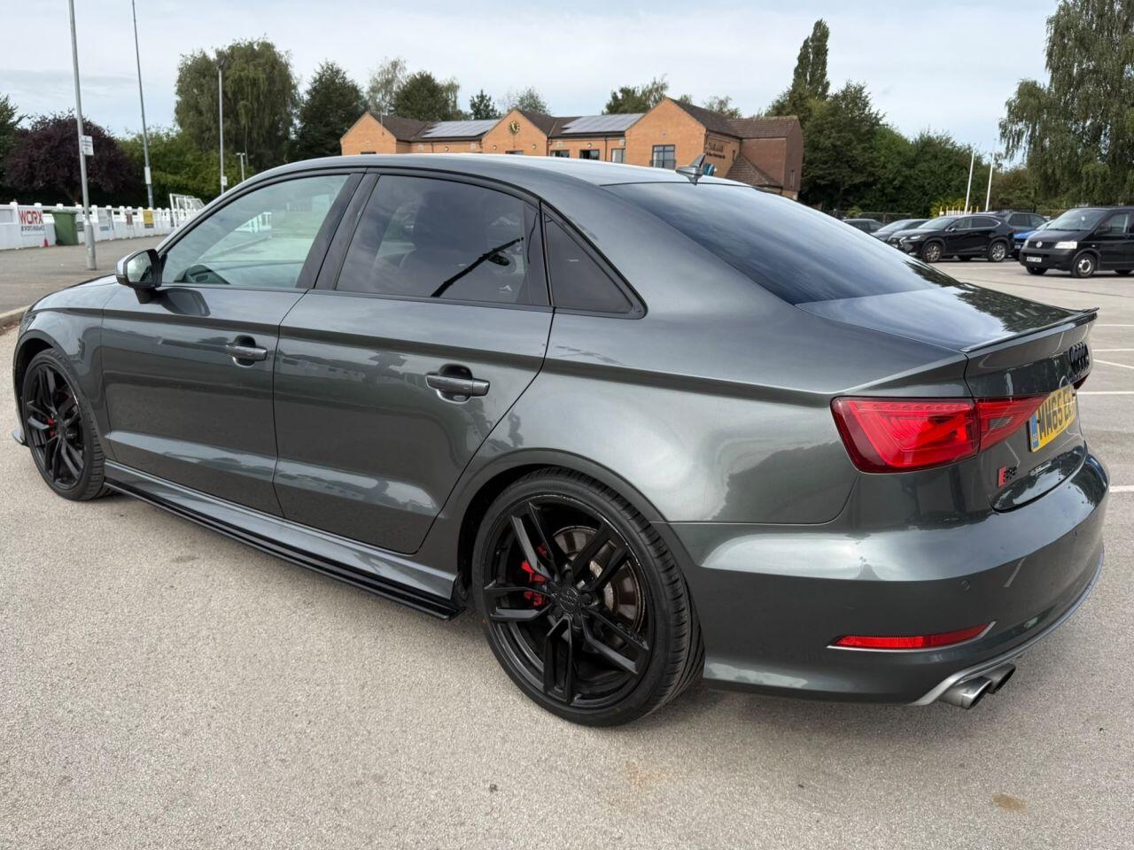 Audi S3 view 32