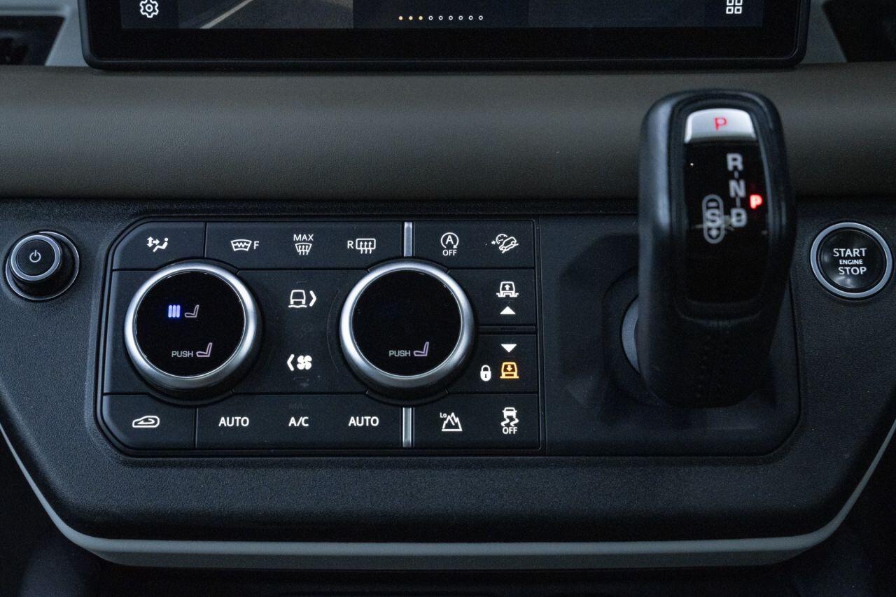 Land Rover Defender view 21