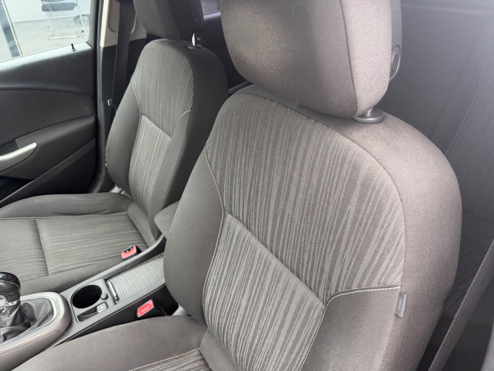 Vauxhall Astra view 42
