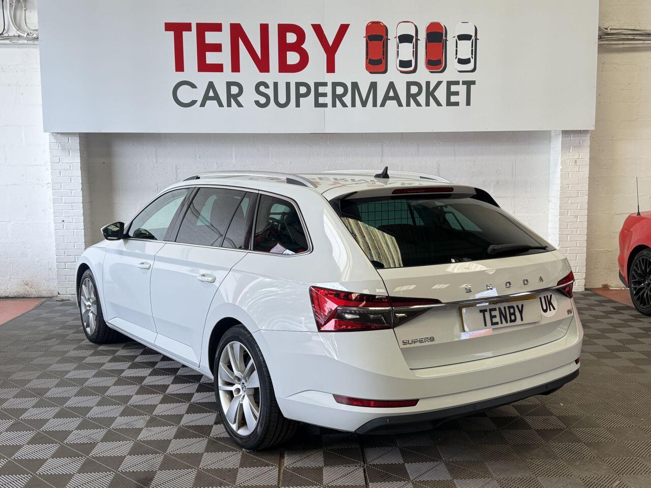 Skoda Superb view 7
