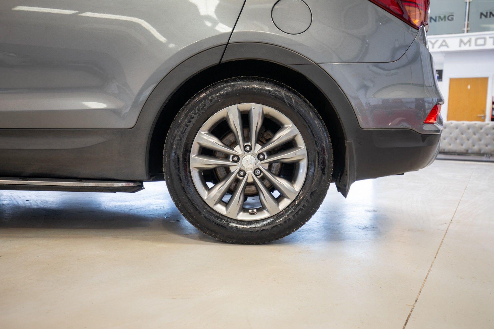 Hyundai Santa Fe view 7