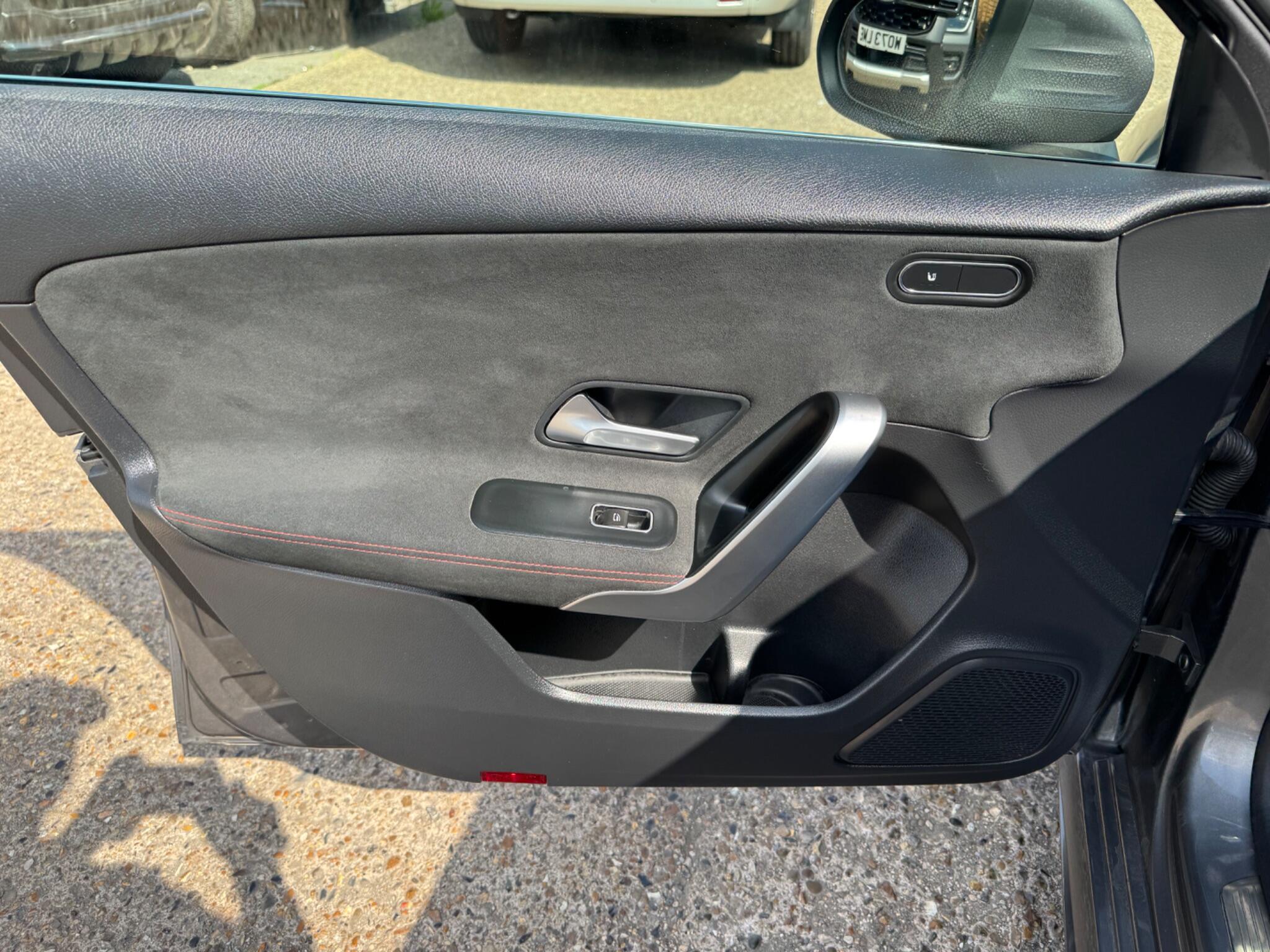 Mercedes-Benz A Class view 25