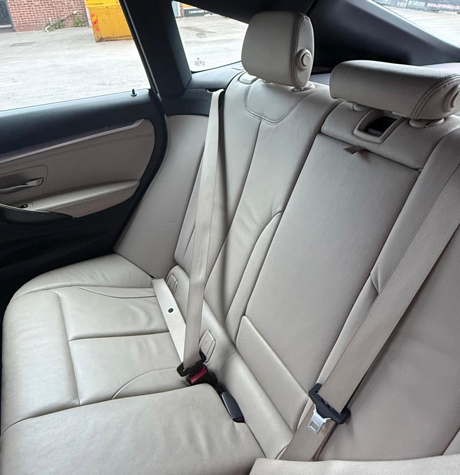BMW 3 Series view 57
