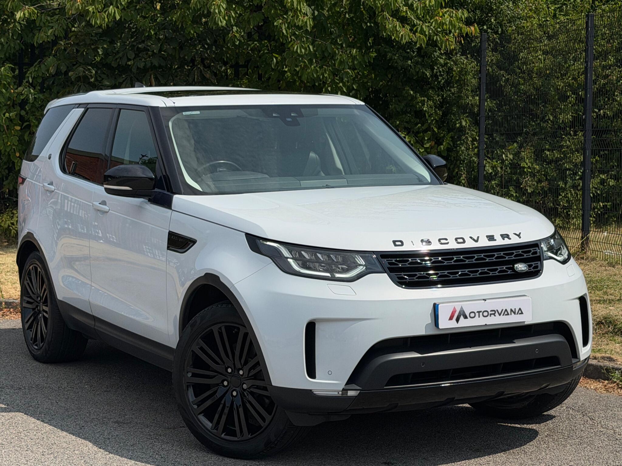 Land Rover Discovery main image