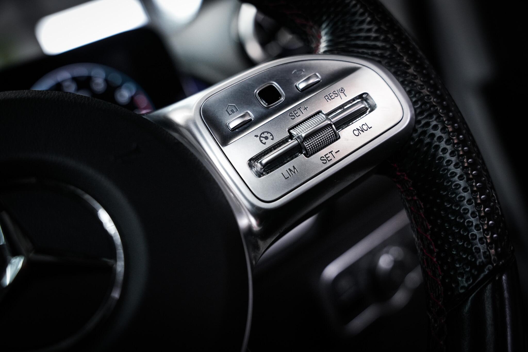 Mercedes-Benz GLB view 47