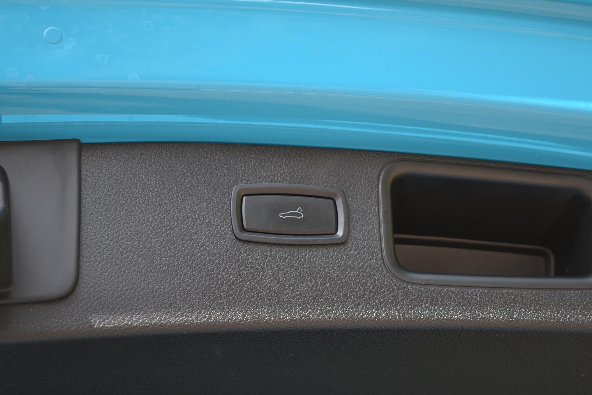 Porsche Macan view 41