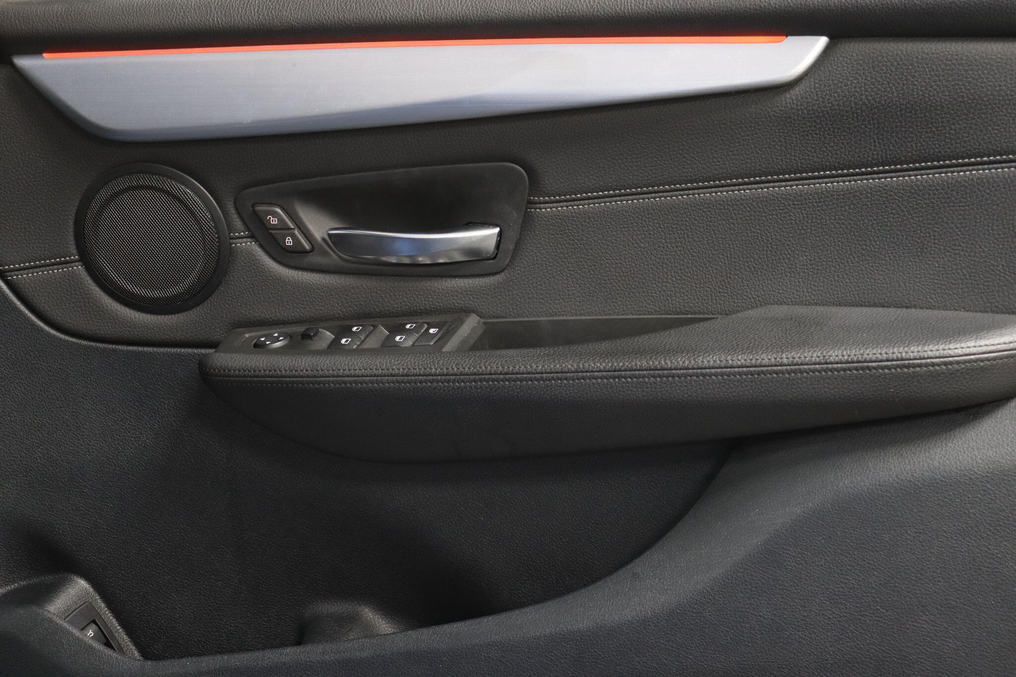 BMW 2 Series Active Tourer view 36