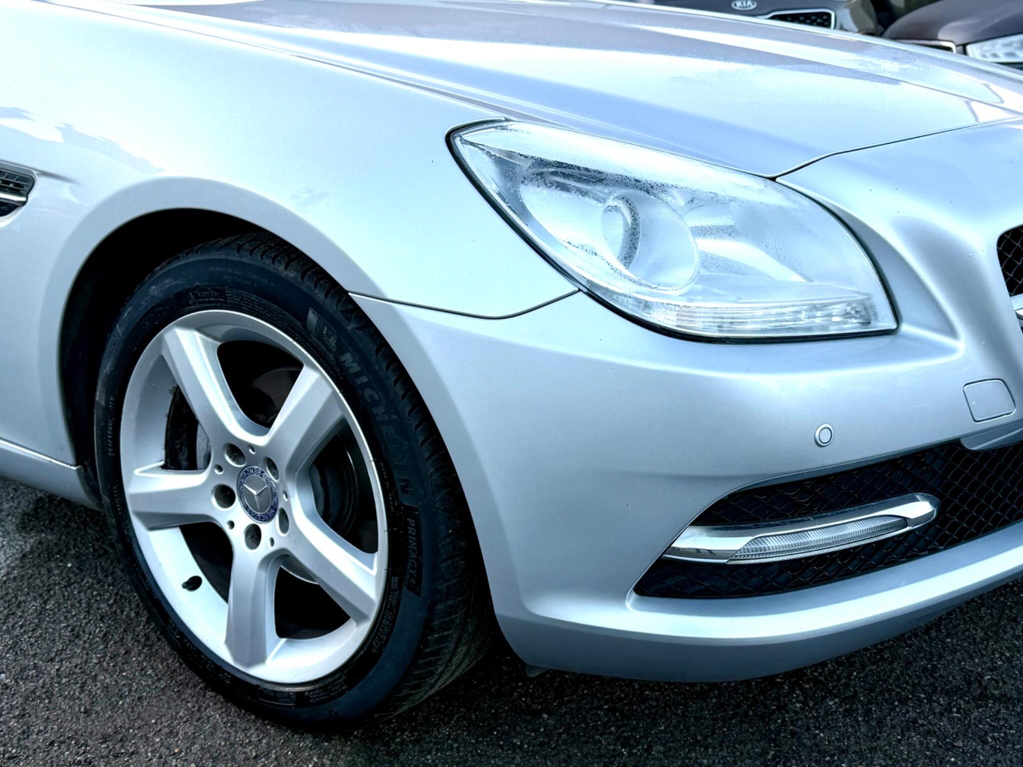 2011 Mercedes-Benz SLK image 19