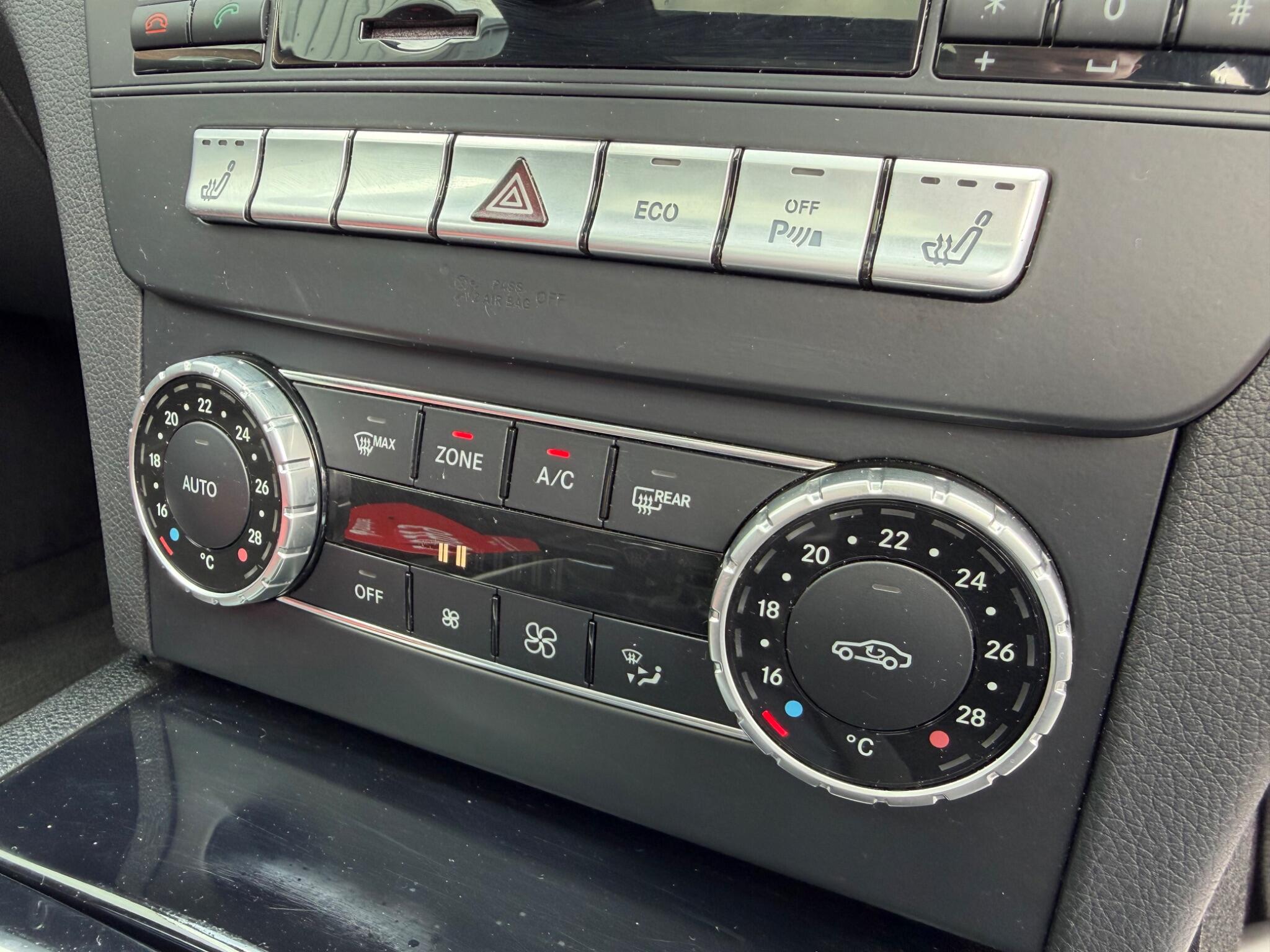 Mercedes-Benz C-Class view 75