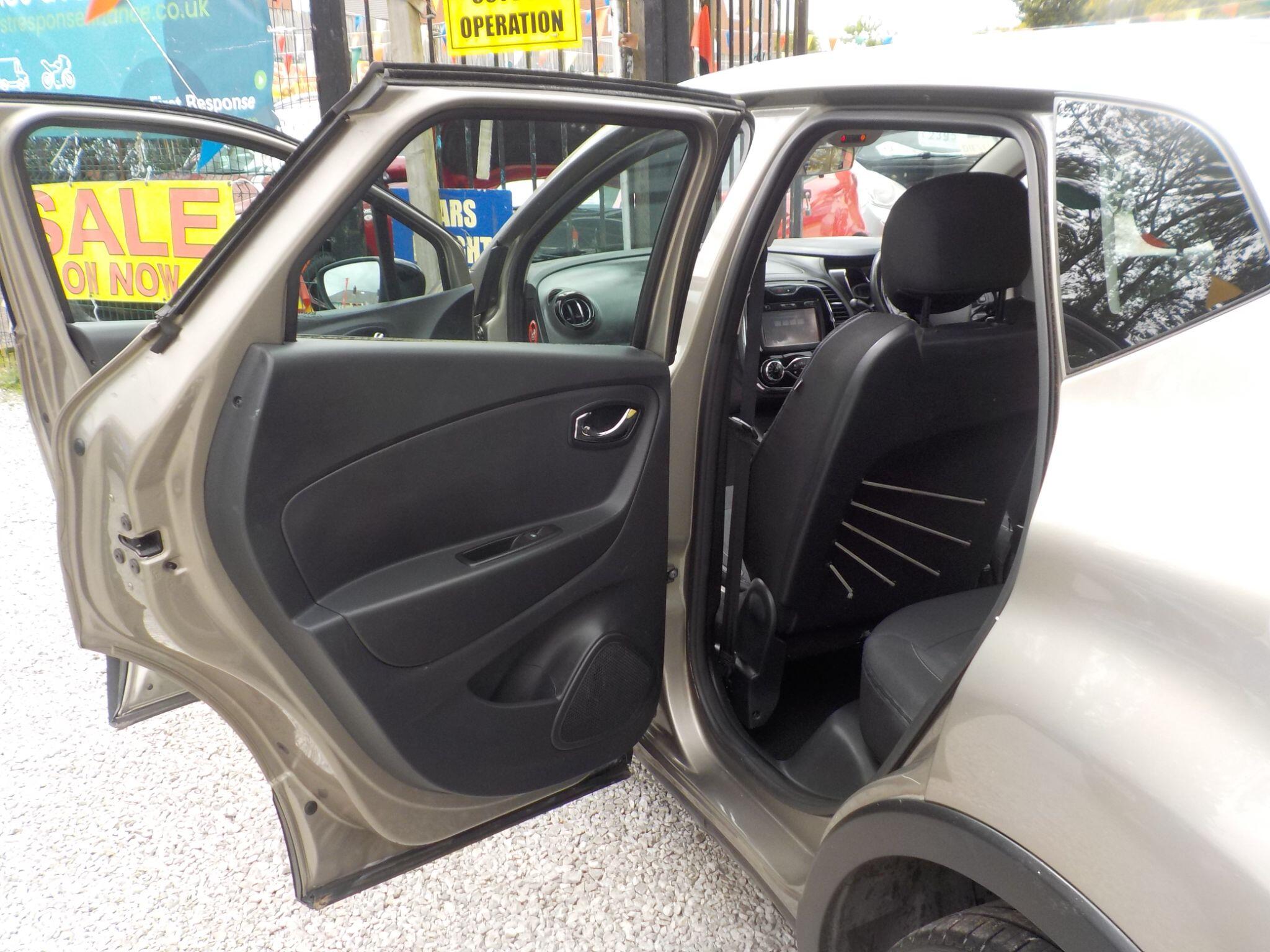 Renault Captur 0.9 TCe ENERGY Dynamique Nav Euro 6 (s/s) 5dr