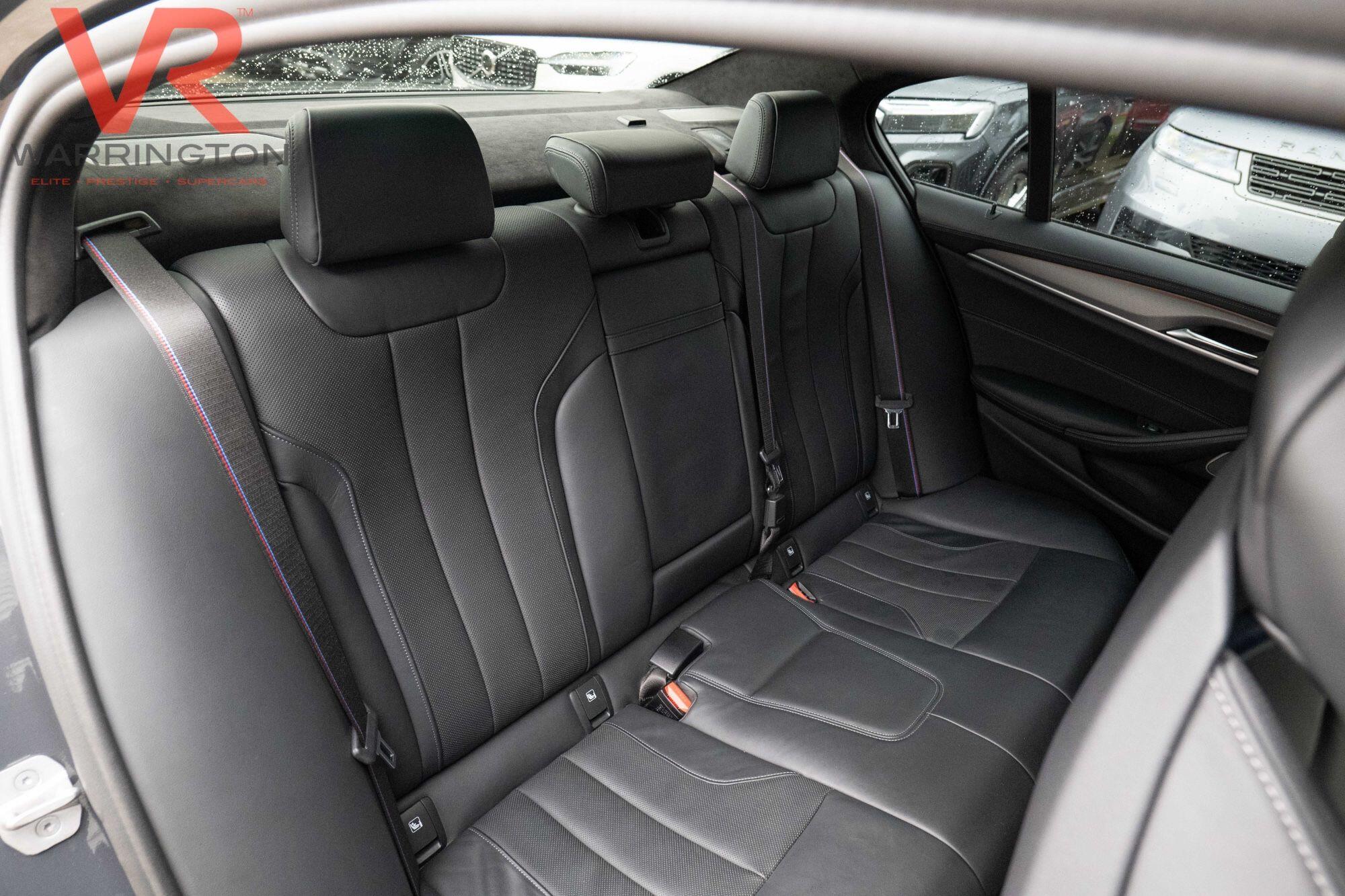 BMW M5 view 42